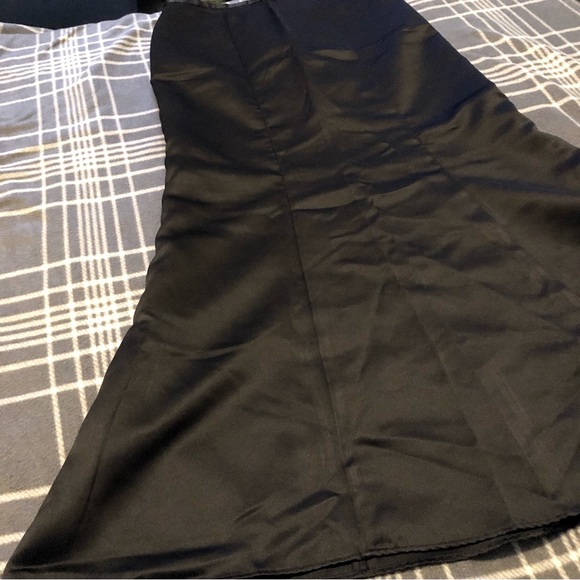 Black Satin Mermaid Flare Maxi Skirt Invisible Zipper Size Small - Picture 2 of 7